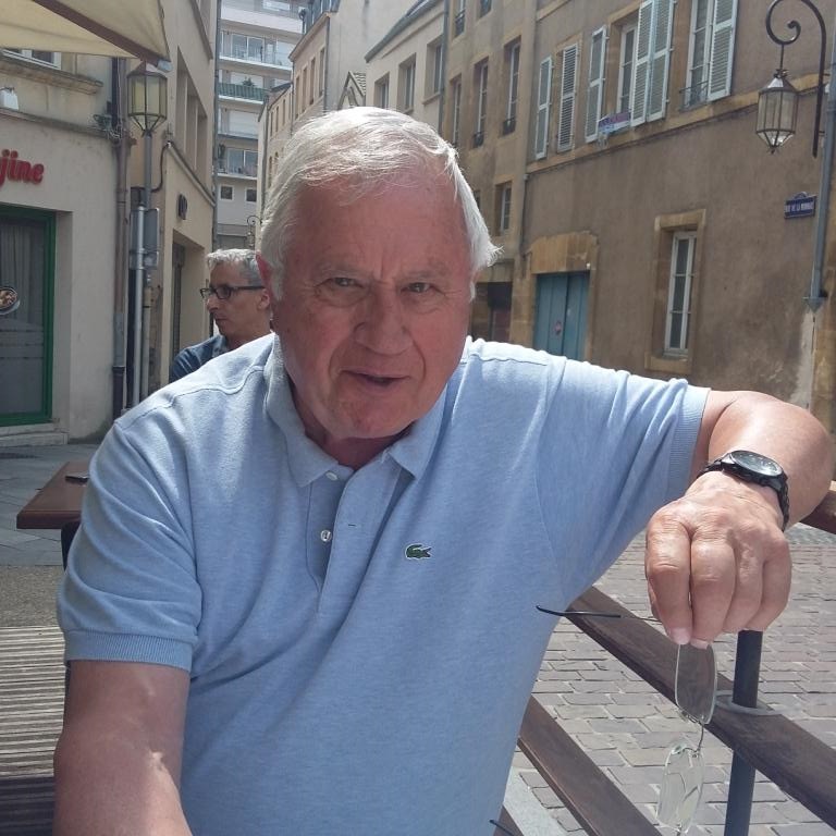 GEORG A LA GRILLADE