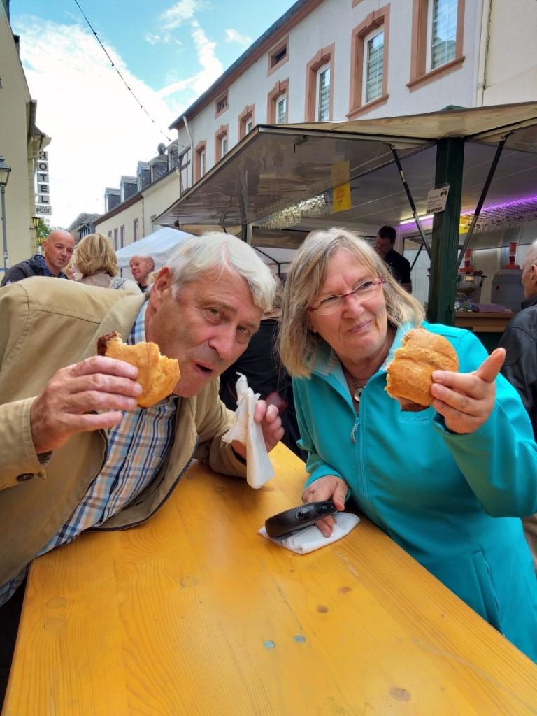 ECKHARD & REGINA