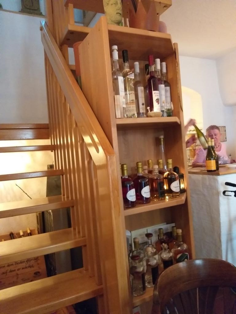 DANS LA WEINSTUBE DILLE