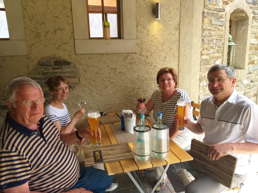 ISTVAN, EDITH ET NOUS
