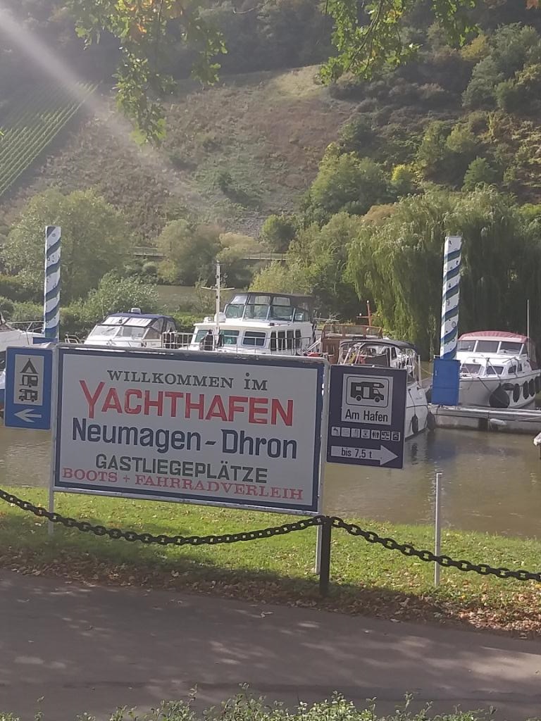 PORT DE NEUMAGEN-DHRON