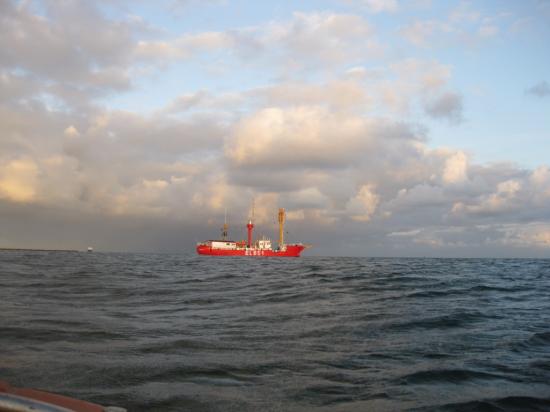 NOUS APPROCHONS DE L'ELBE 1