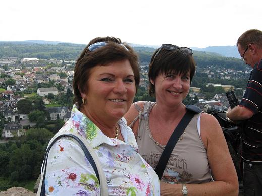 VIVIANE & BEATE