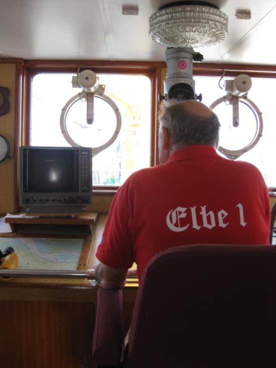 CAPITAINE AUX COMMANDES