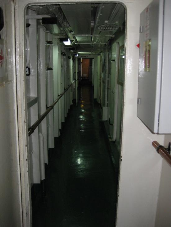 VUE D'UN CORRIDOR INTÉRIEUR