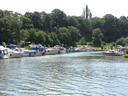 VUE SUR LE PORT