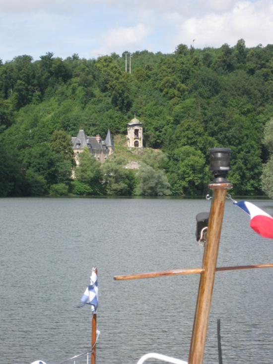 DANS LA BOUCLE DE LA MOSELLE
