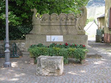 Sculpture en pierre du Navire