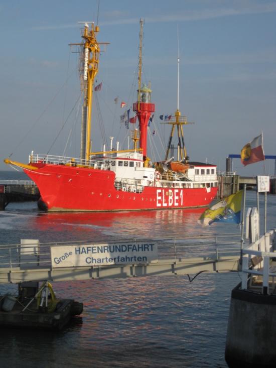 ELBE 1 BEI DES ALTEN LIEBE- CUSHAVEN
