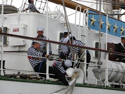 MANOEUVRE D'AMARRAGE
