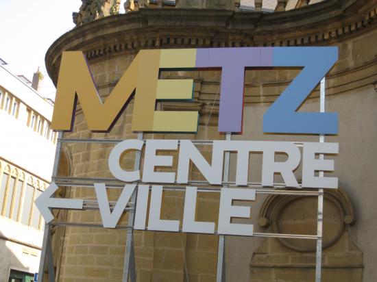 DIRECTION VERS LE CENTRE VILLE