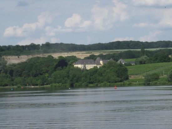 CHATEAU THORN