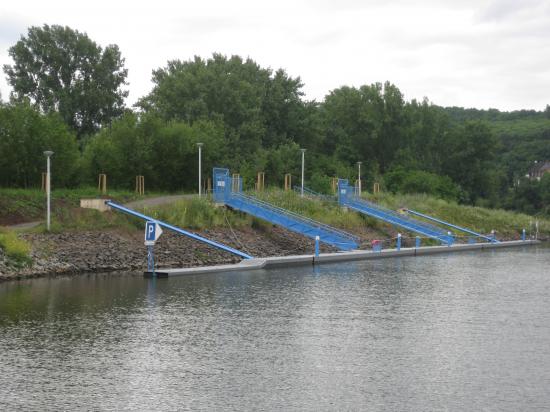 PONTON DE....