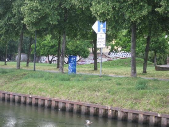 PORT DE SAARBRUCKEN EN VILLE