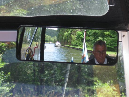 CONVOI VERS LES TUNNELS