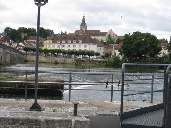 GRAY- ECLUSE ET BARRAGE