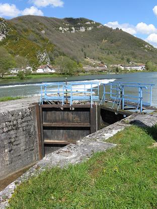 écluse sur le Doubs