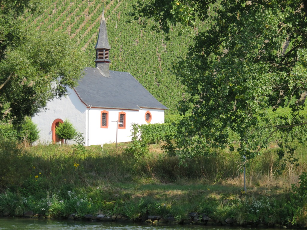 PETITE CHAPELLE