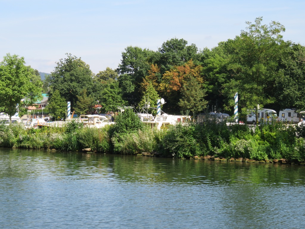 PORT DE NEUMAGEN-DHRON