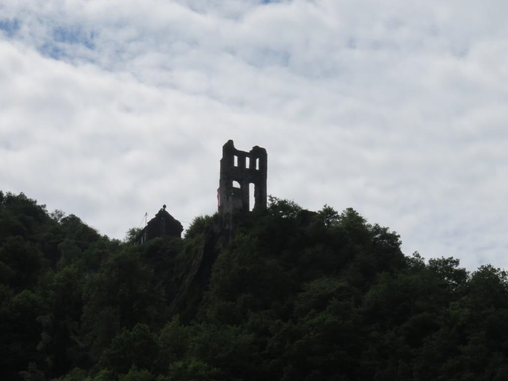 RUINE DE..