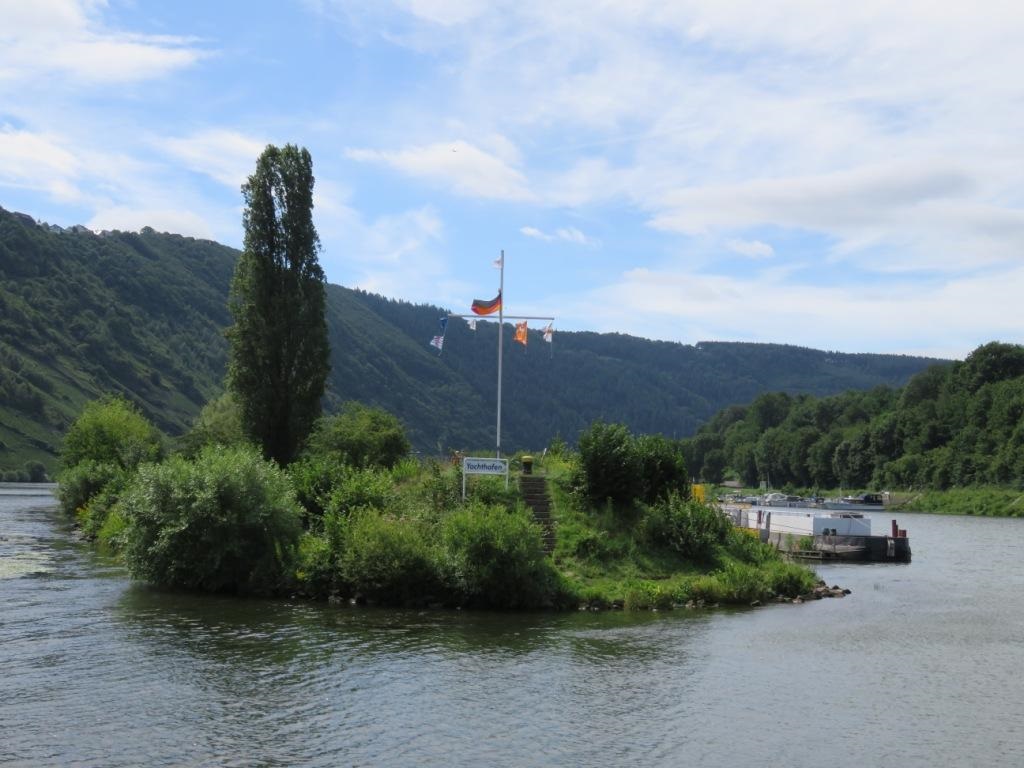 BIFURCATION VERS LE PORT DE PÖLCH