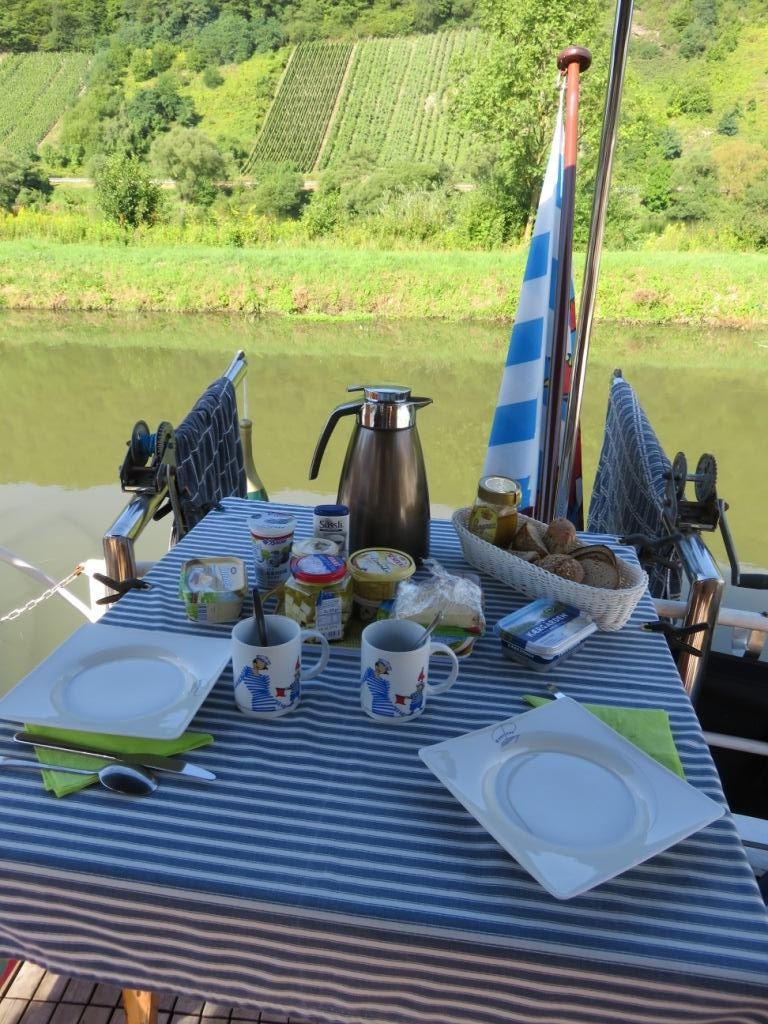PETIT-DéJEUNER