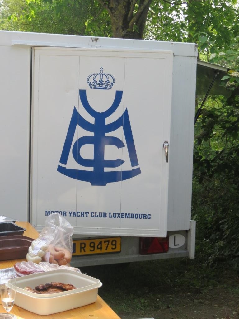 camionette du MYCL