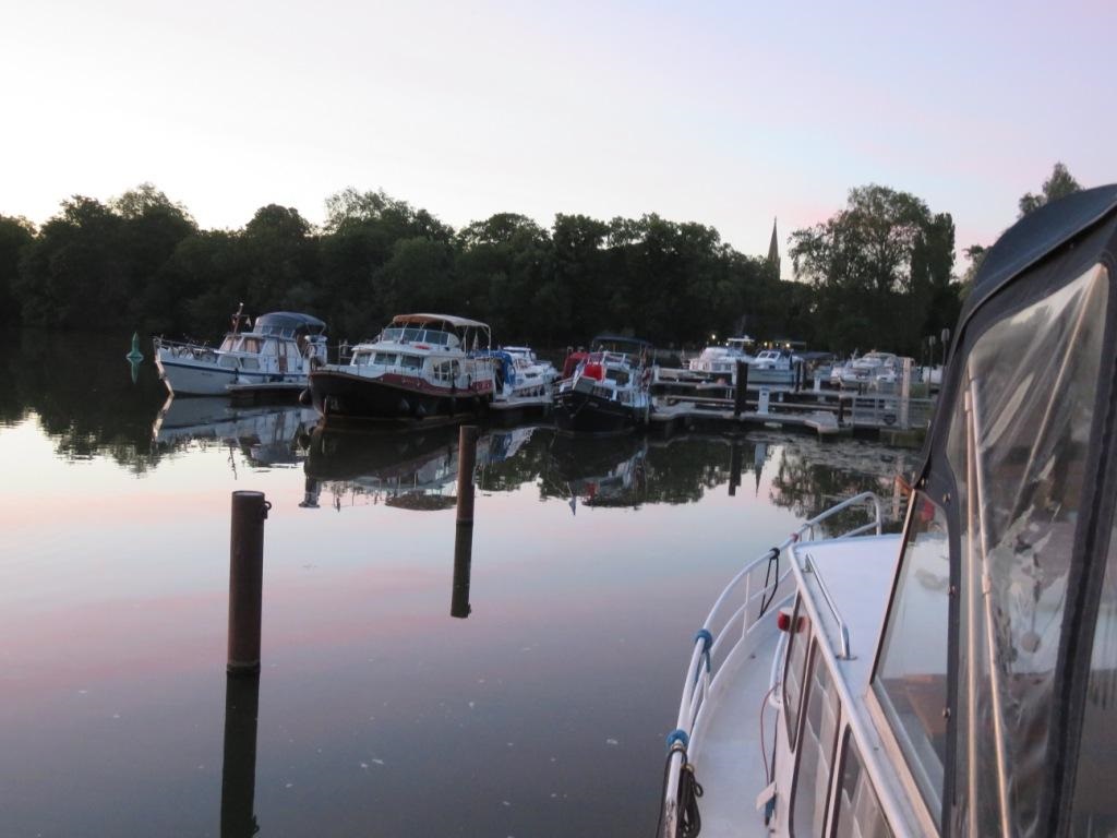 VUE SUR LE PORT