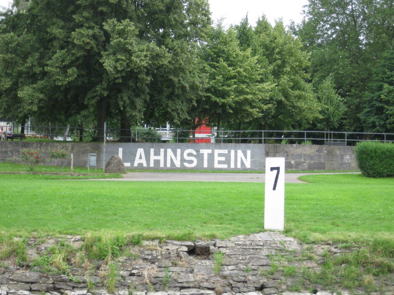LAHNSTEIN- entrée sur la Lahn