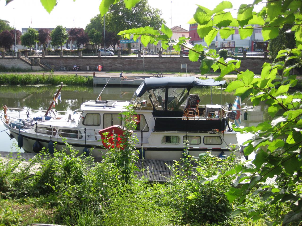 NOTRE EMPLACEMENT ROYAL AU PORT