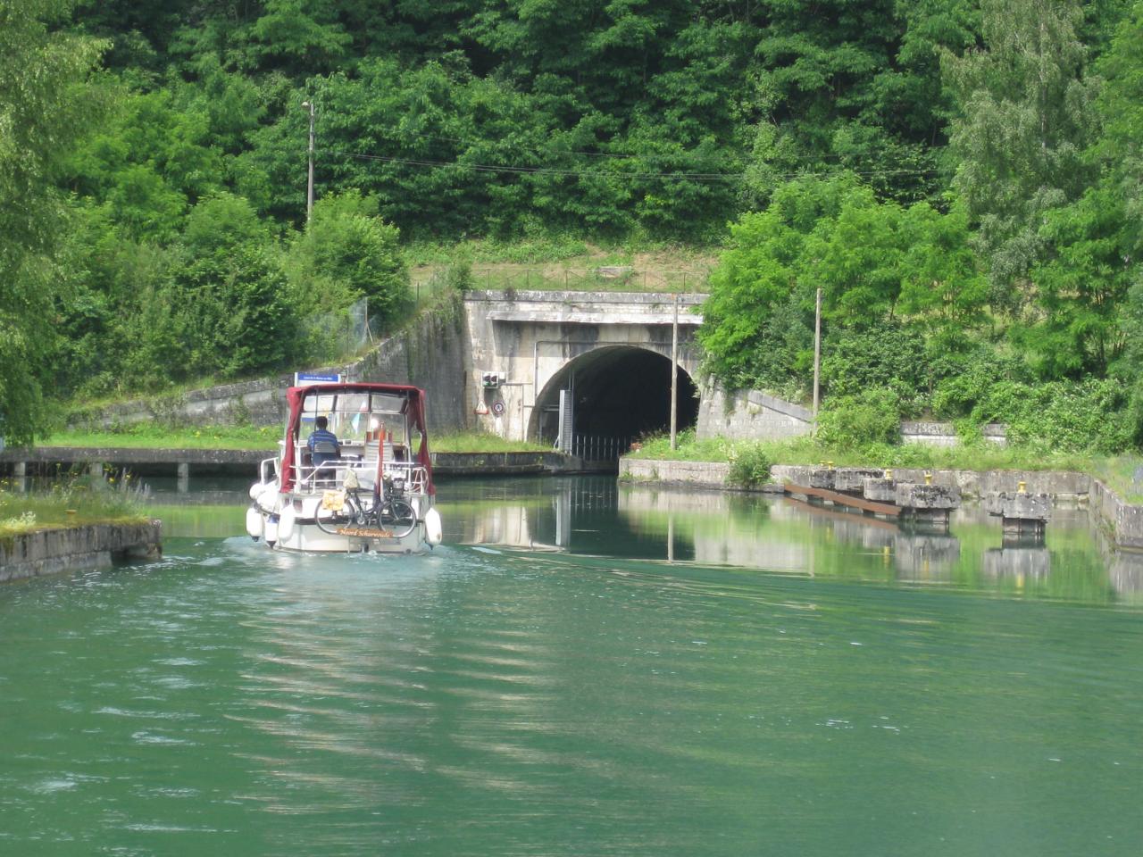 ENTRÉE DU TUNNEL DE FOUG