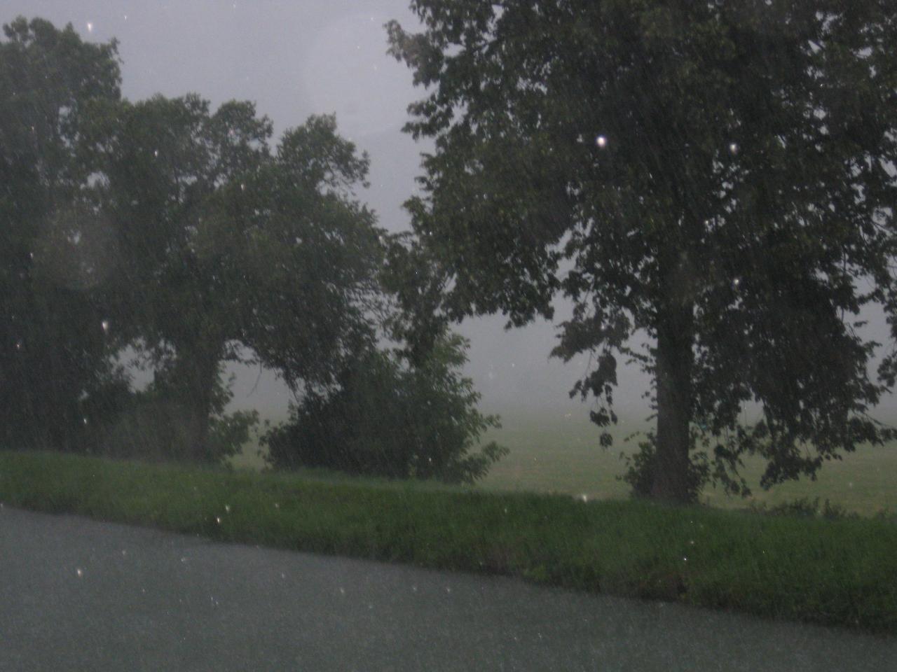 COMMERCY: EN PLEIN DANS UN GROS ORAGE