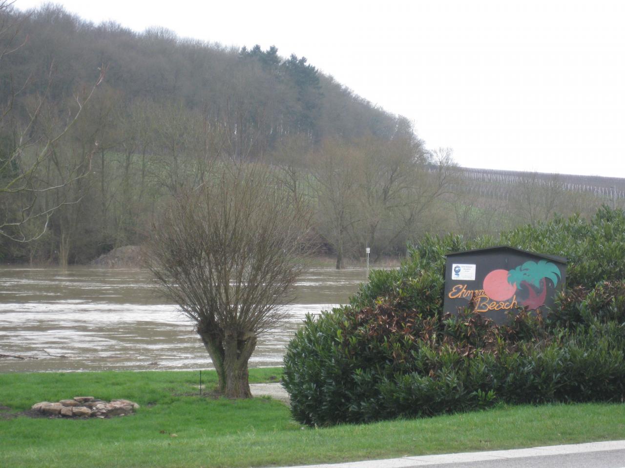LA MOSELLE A EHNEN