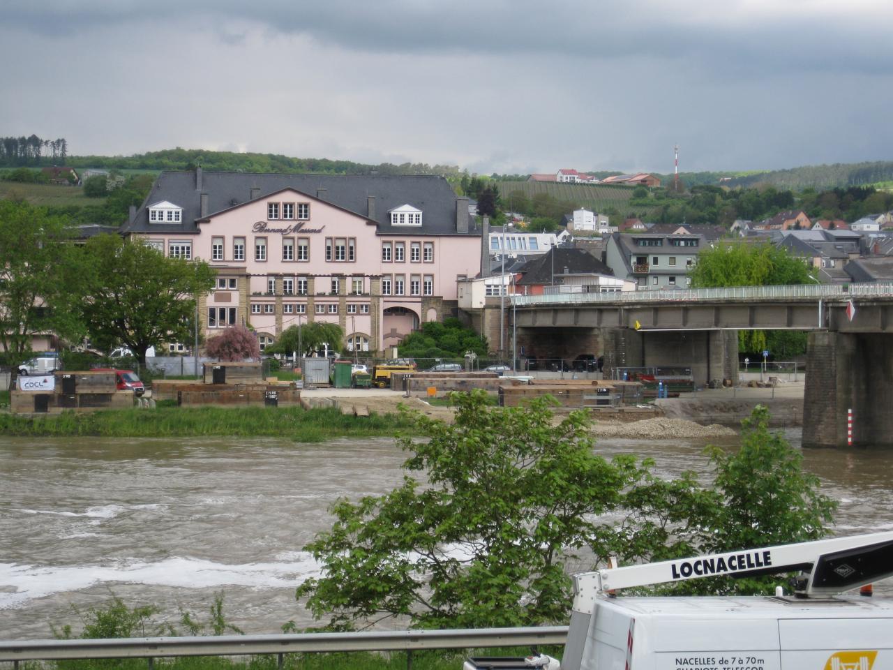 DÉBUT DESTRUCTION DU PONT DE GREVENMACHER