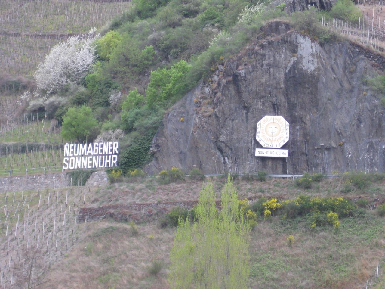 PRÈS DE NEUMAGEN-DHRON