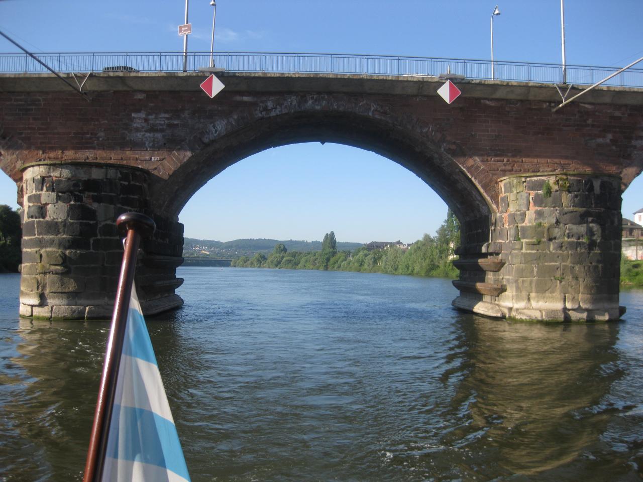 VUE DU PONT ROMAIN
