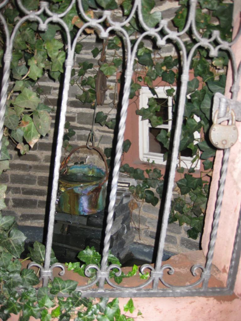 FONTAINE CHEZ SYLVIA