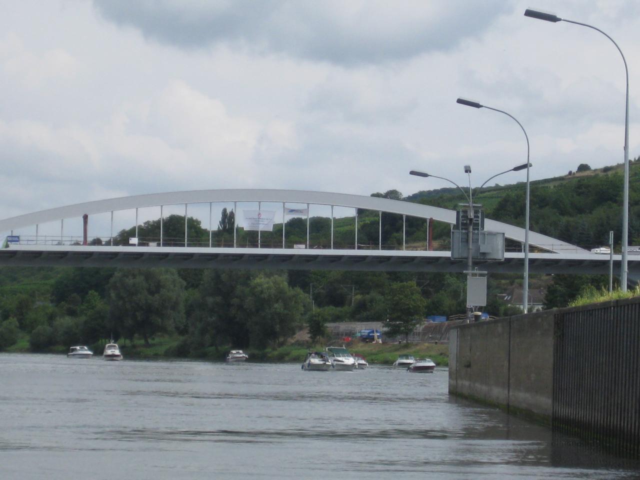ENCORE LE PONT