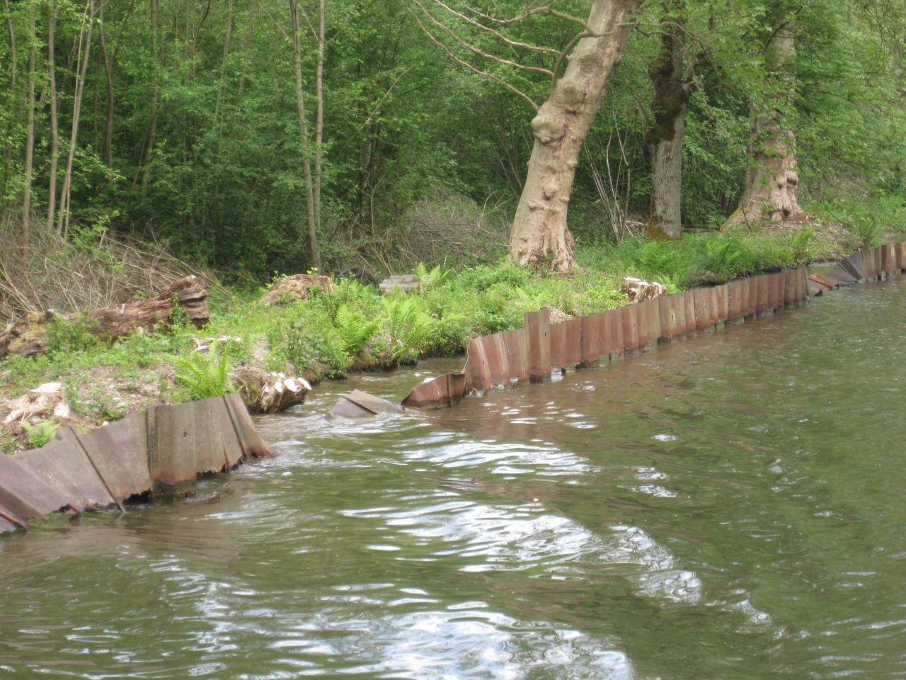 les rives abimées