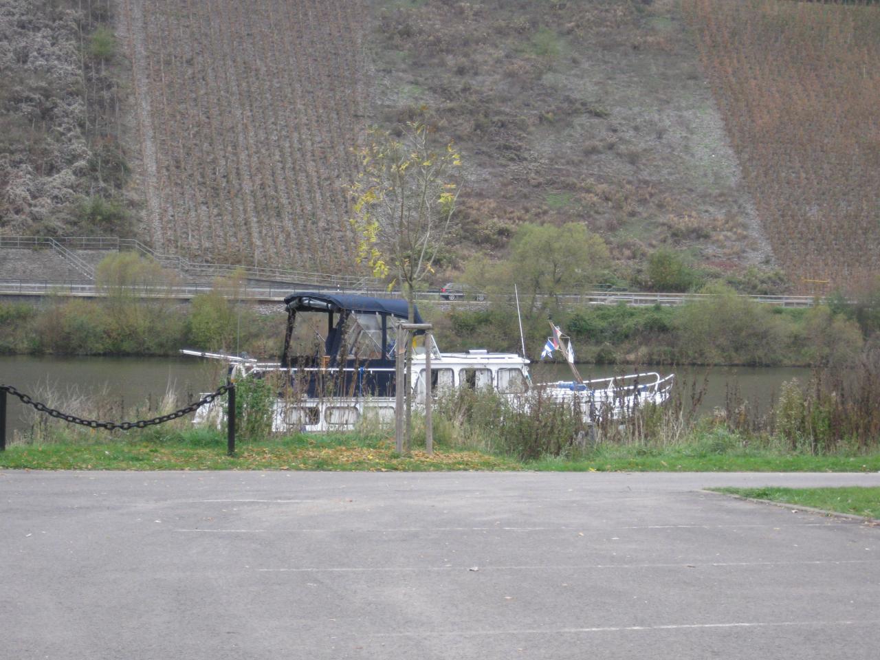 SUR LA MOSELLE